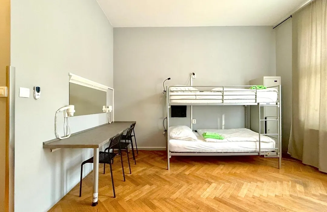 Globe Hostel Prague Adults Only-1