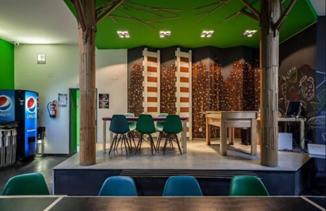 Motion Chueca Hostel-1
