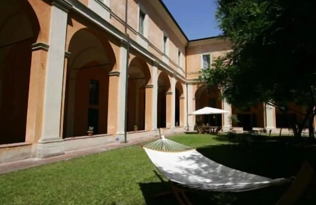 Student's Hostel Della Ghiara-1