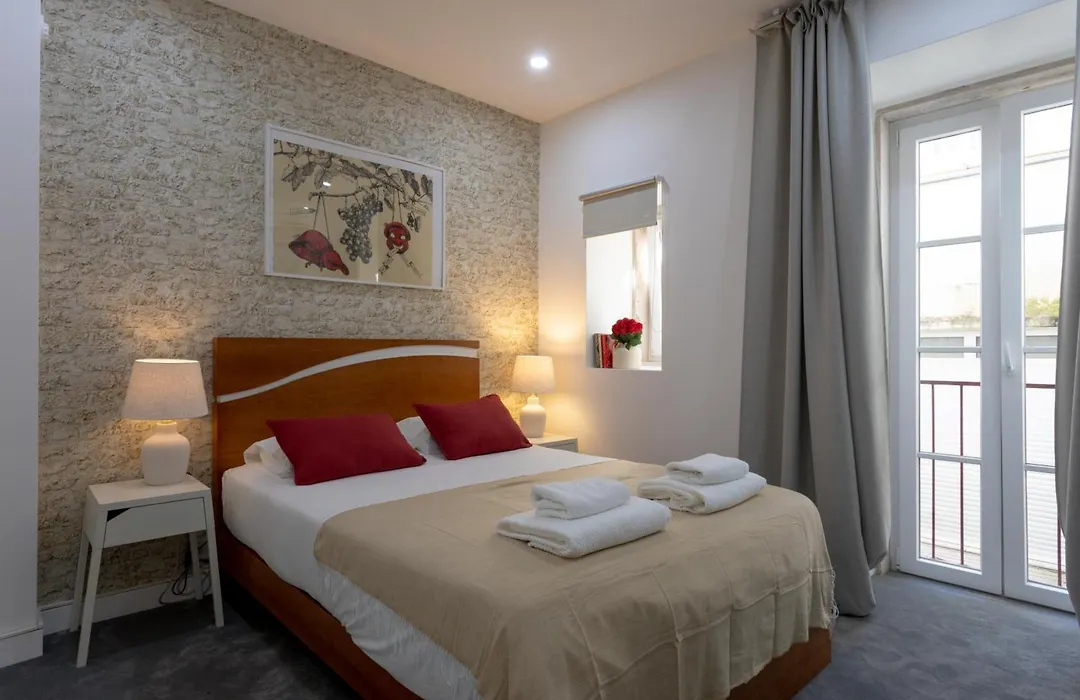 Lisbon Poets Inn-1