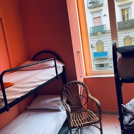 Dama Hostelbb-2