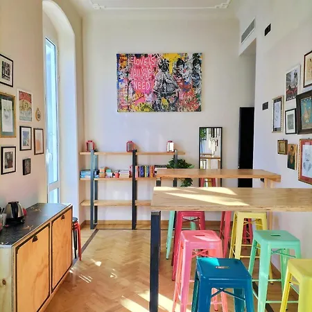 5 Terre Backpackers City-3