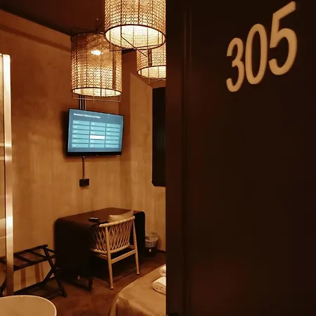 Hotel & Hostel 7-2