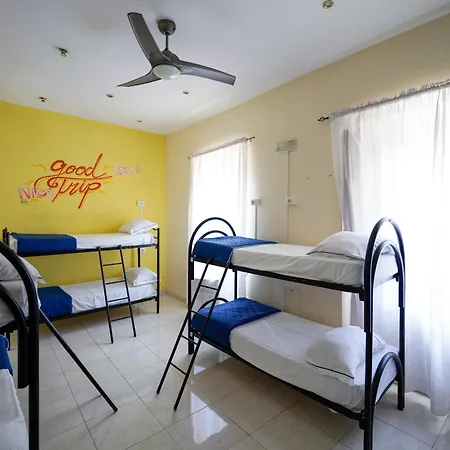 Los Mochileros Hostel-3