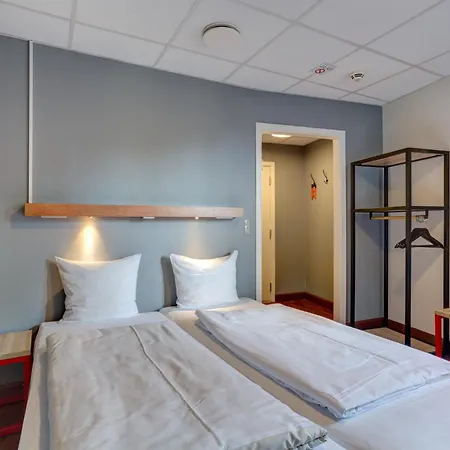 Meininger Hotel Copenhagen-3