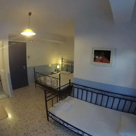 Safestay Athens Monastiraki-2