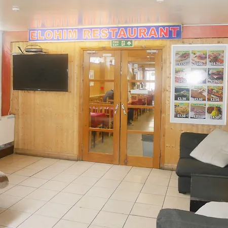 Kensal Green Backpackers-2