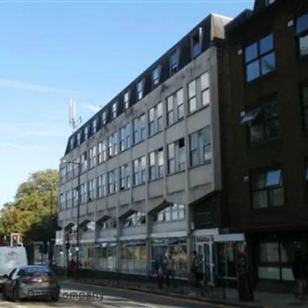 Kensal Green Backpackers-3