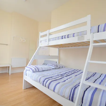 New Cross Inn Hostel-2