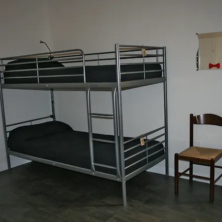 Urban Oasis Hostel-2
