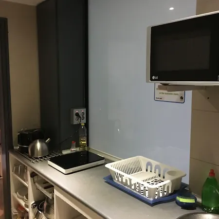 Alternative Creative Youth Hostel Barcelona-2