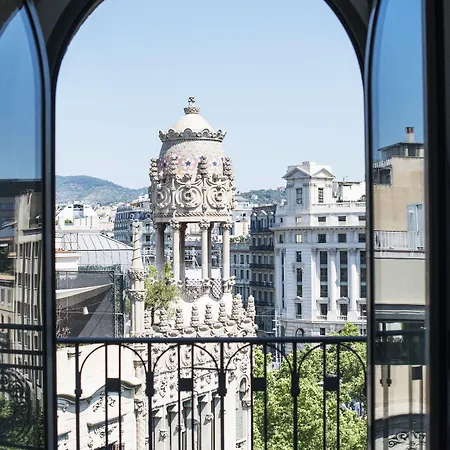 Safestay Passeig de Gràcia-3