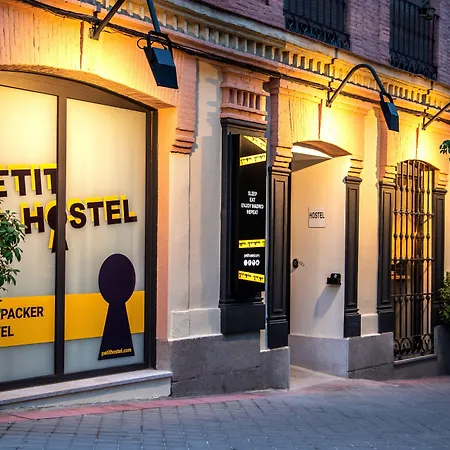 Petit Hostel La Latina-3