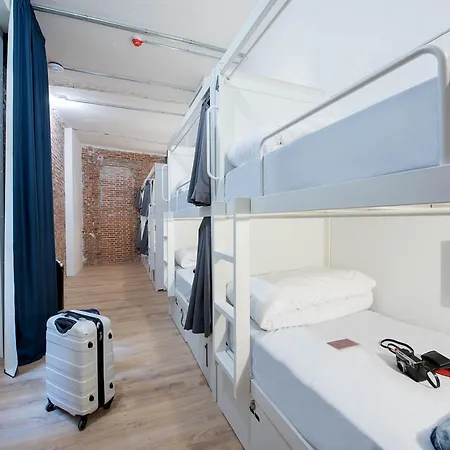 Room Gran Via-3