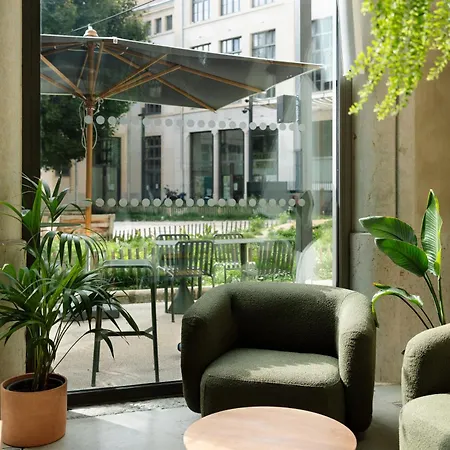 The People Lyon Hostel-2