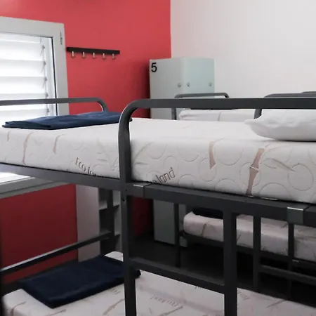Hellobcn Youth Hostel Barcelona-3