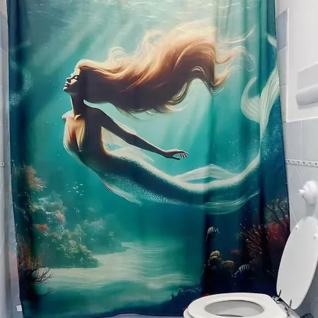 Mermaid Space Capsule Hostel Palermo-2