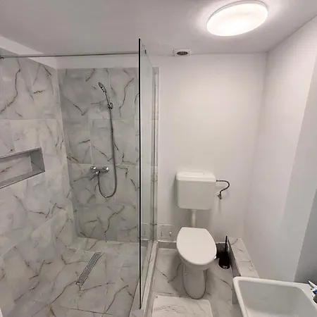 Piata Uniri Cozy Inn-3