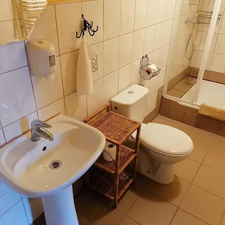 Globtroter Guest House-2
