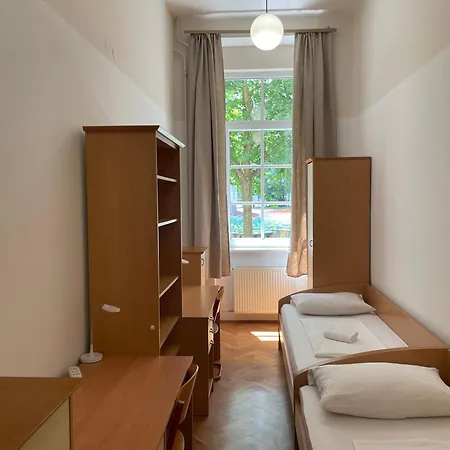C - Punkt Hostel-3
