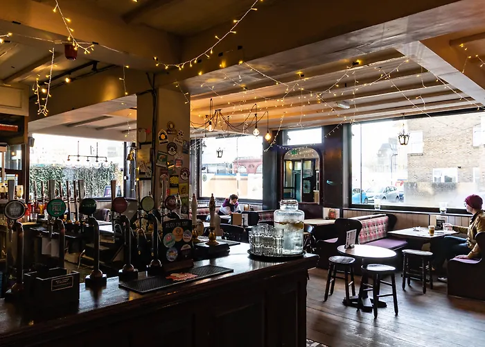 OstelliPublove @ The Exmouth Arms, Euston