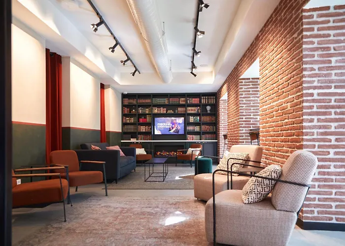 Ostello Latroupe Prado Madrid