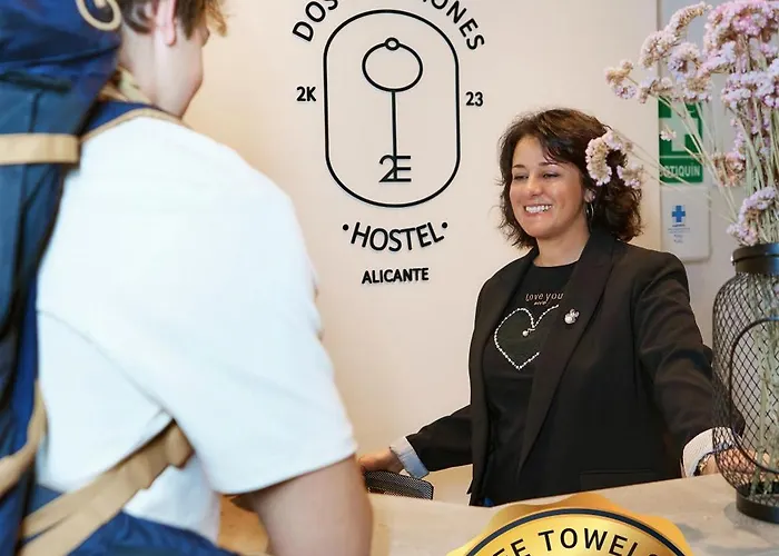 Hostel Dos Estaciones - Free Towels, Coffee & Tea, Remote Check-In