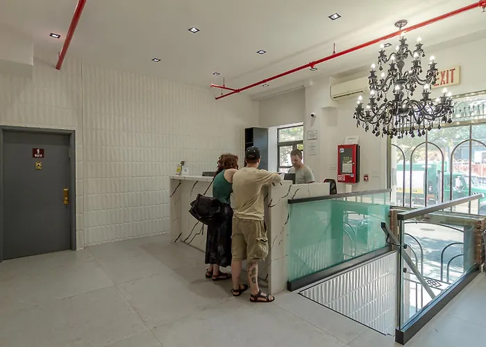 Ny Moore Hostel New York