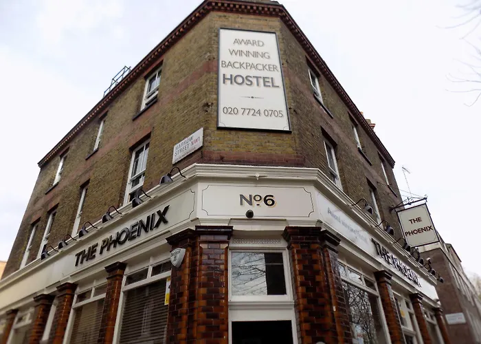 The Phoenix Hostel Paddington Londra