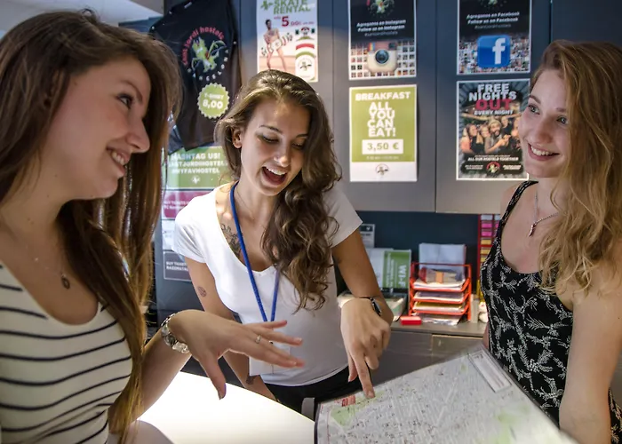 Sant Jordi Hostels Sagrada Familia Barcellona