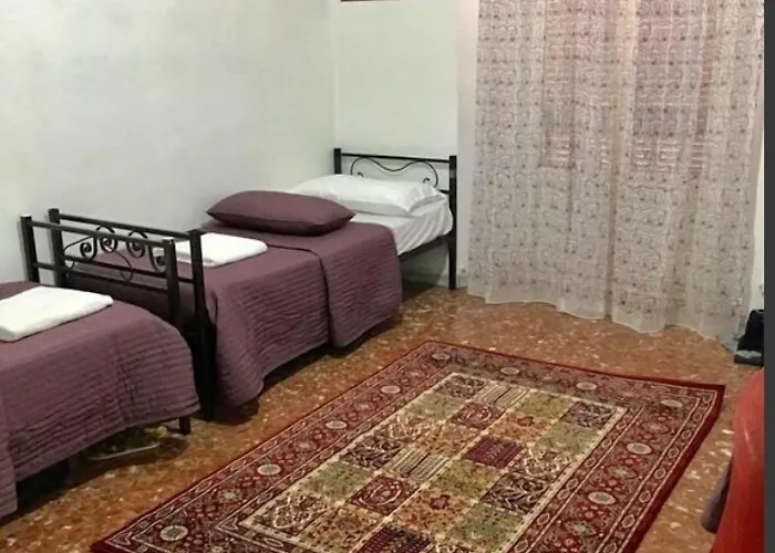 Ostello New Golden House Roma