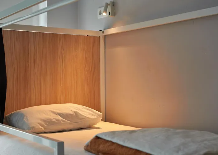 Gspot Hostels & Love Triangles Pizzeria Lisbona