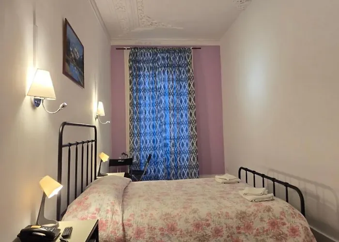 Cenário Catita Hostel Lisbona