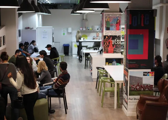 Hola Hostal Eixample Barcellona